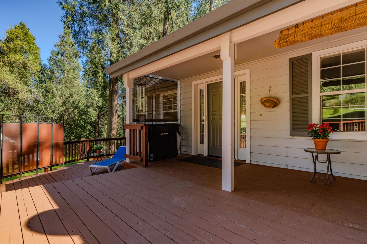 16460 Mckenzie Drive