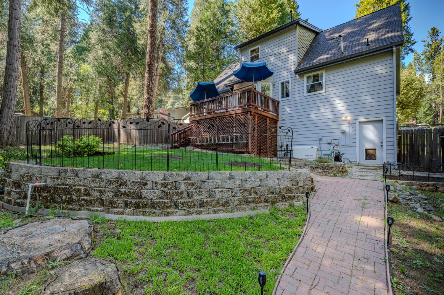 16460 Mckenzie Drive