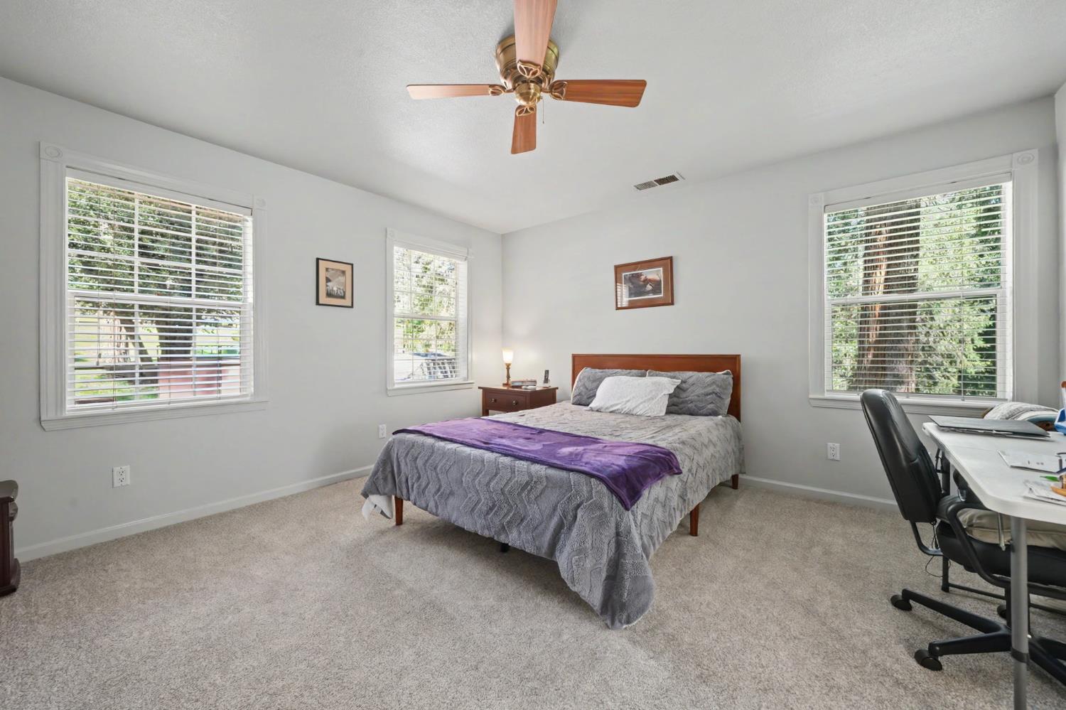 16460 Mckenzie Drive