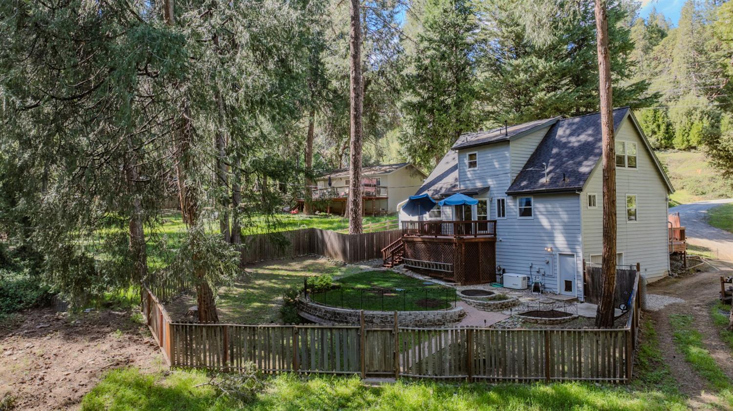 16460 Mckenzie Drive