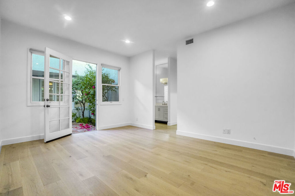 2020 Palisades Drive