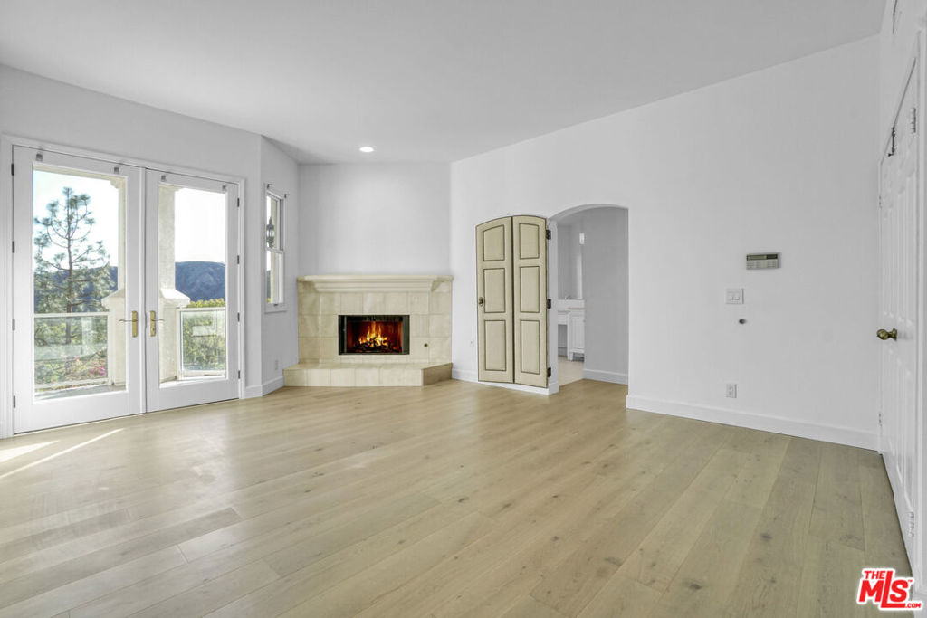 2020 Palisades Drive