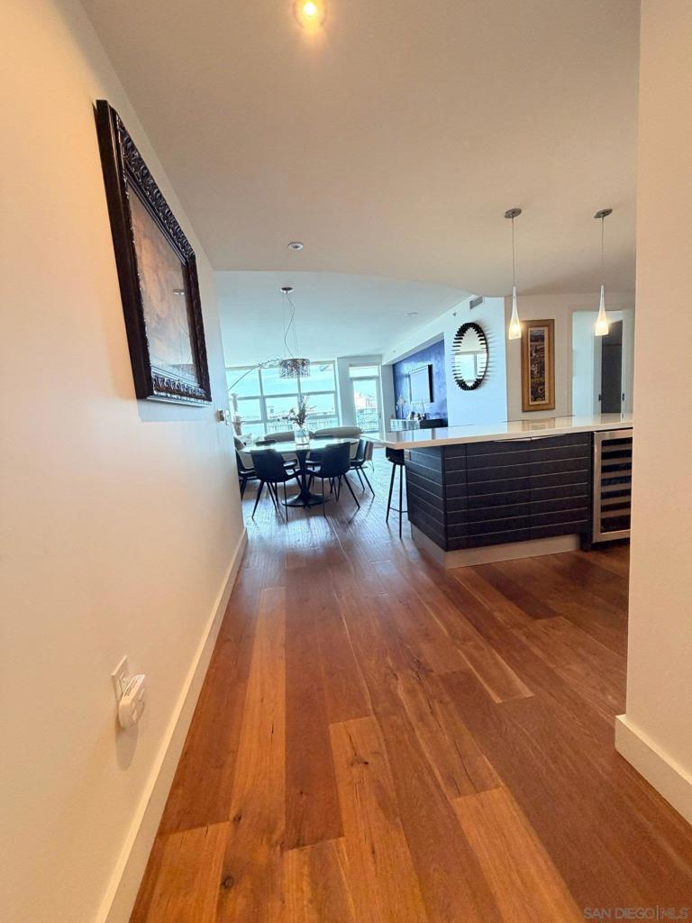 1325 Pacific Highway 1301