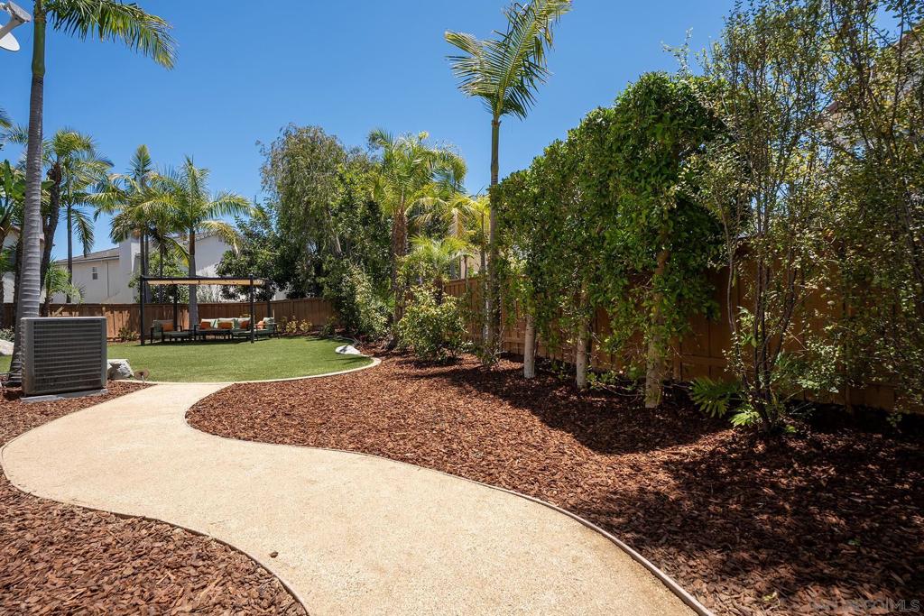 5790 Mosswood Cove