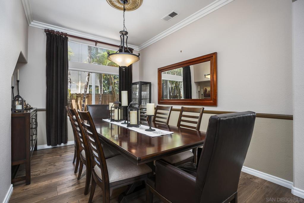 5790 Mosswood Cove