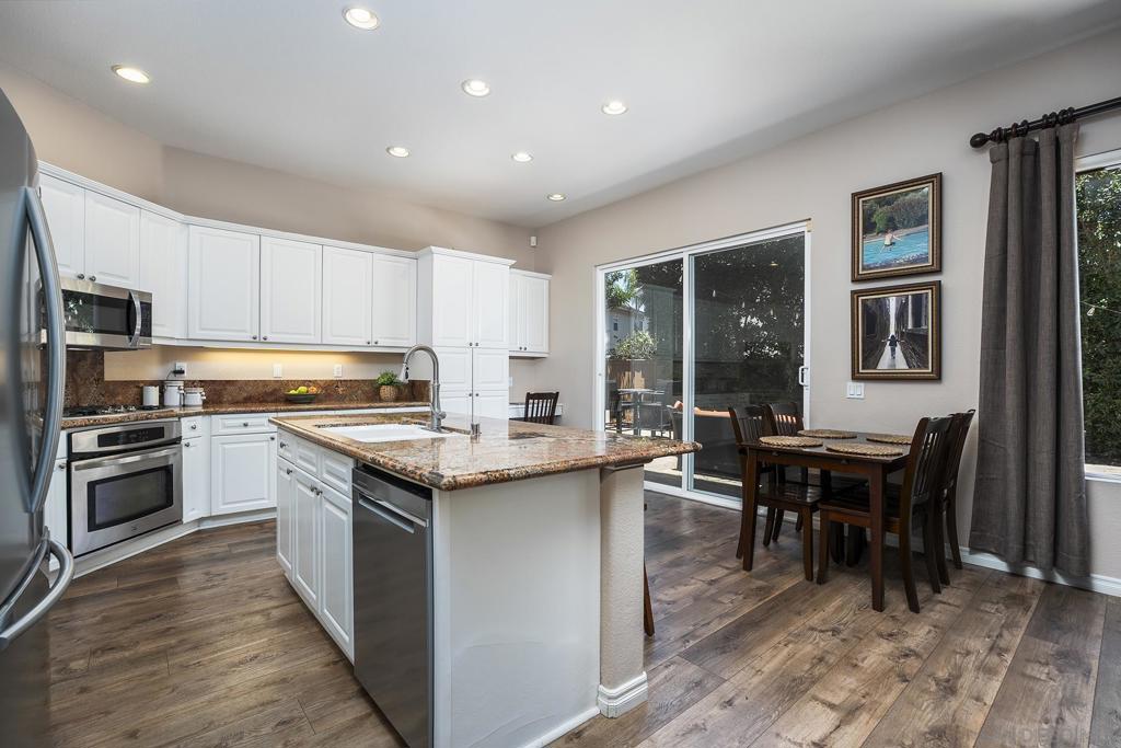 5790 Mosswood Cove