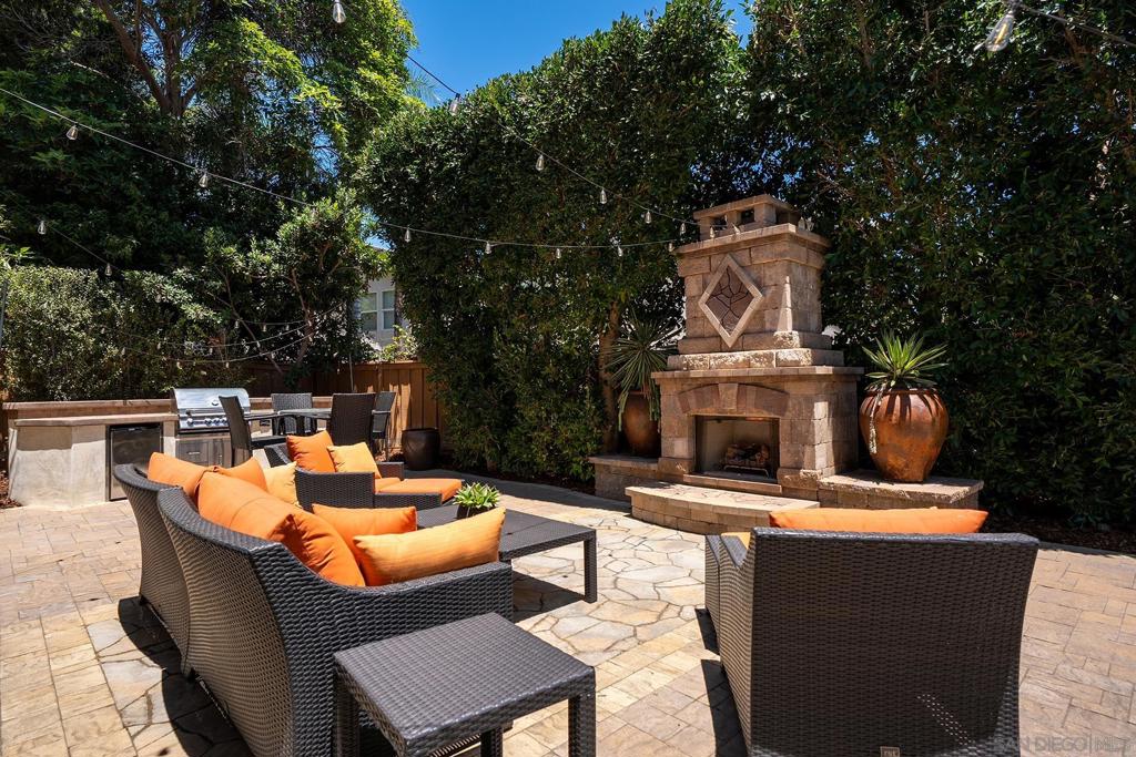 5790 Mosswood Cove
