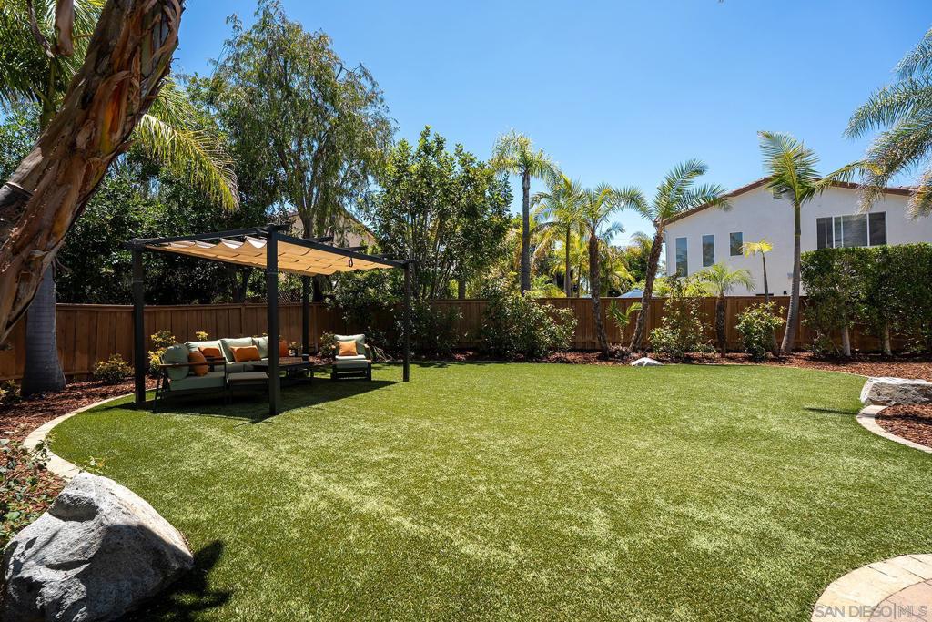 5790 Mosswood Cove