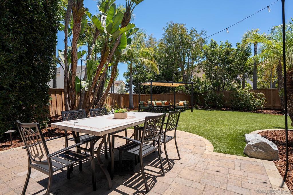 5790 Mosswood Cove