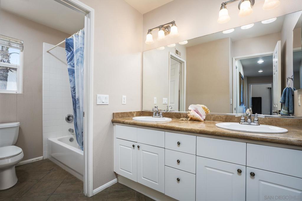 5790 Mosswood Cove