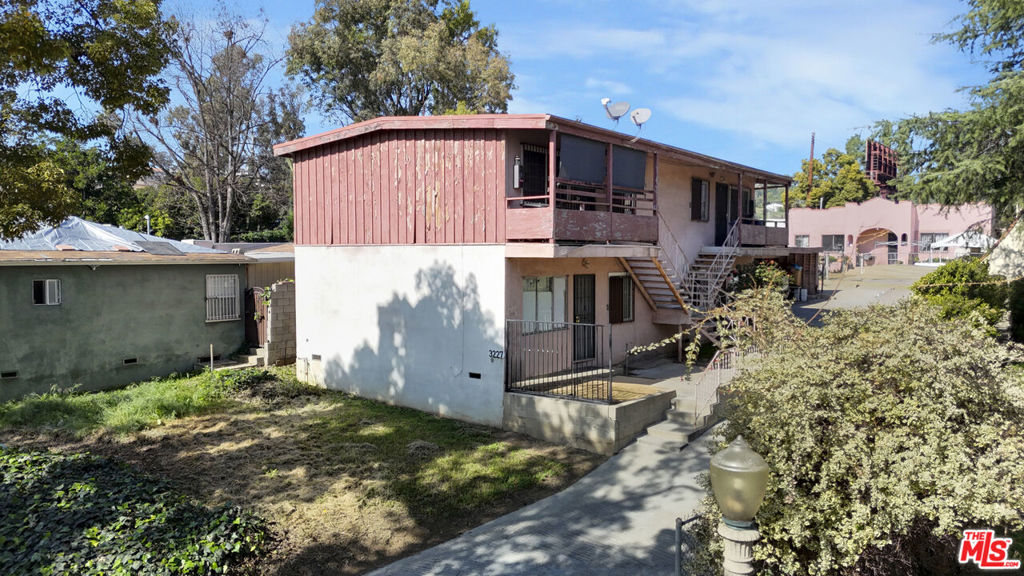 3227 Sherwood Avenue