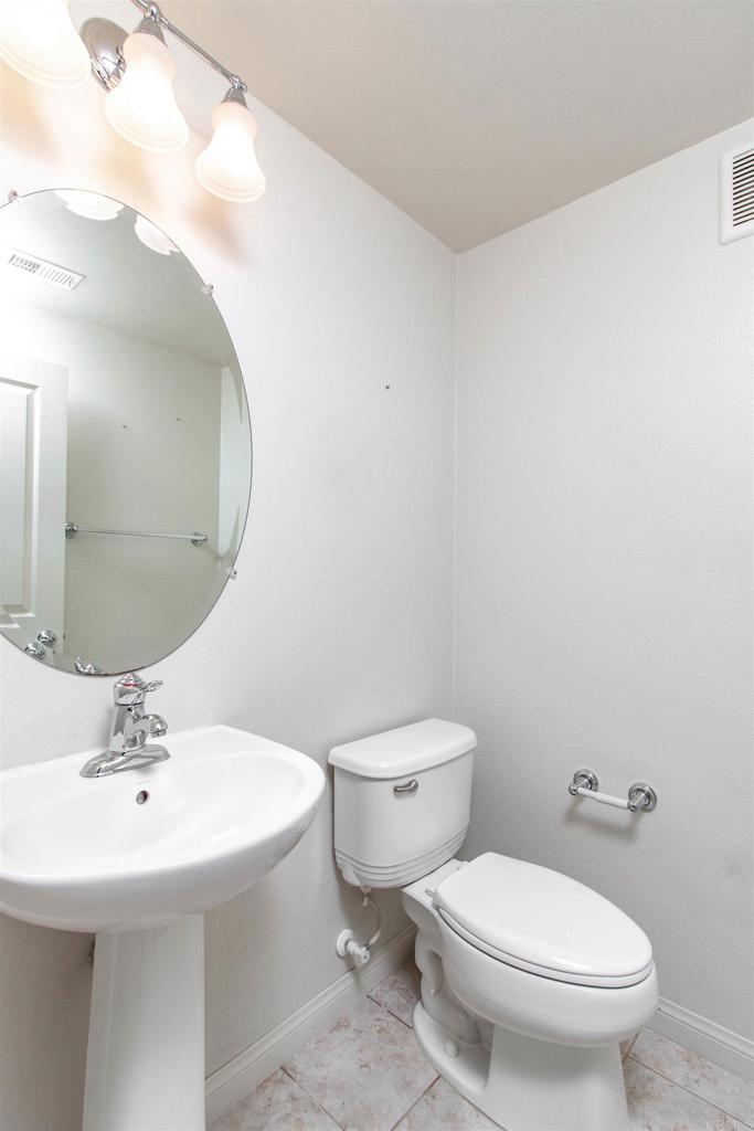 1819 Clare Ln