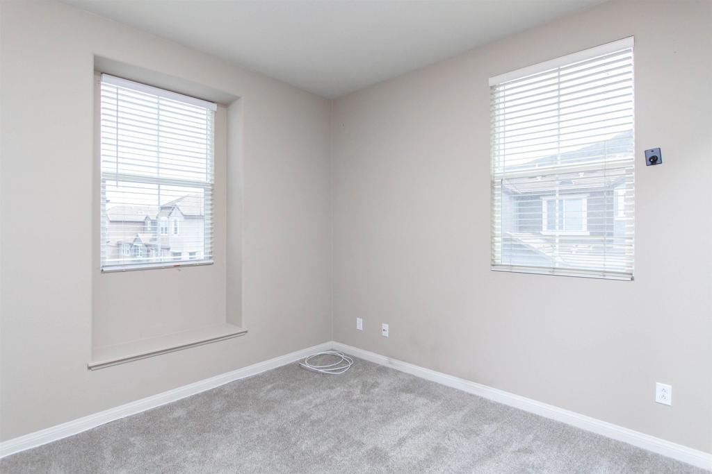 1819 Clare Ln