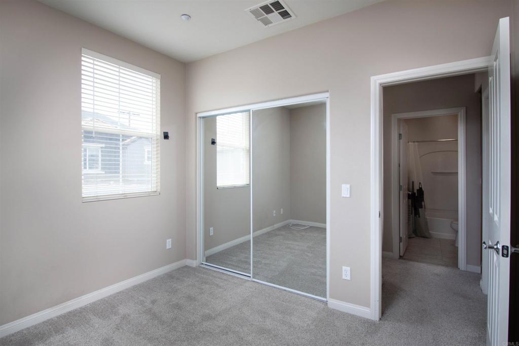 1819 Clare Ln