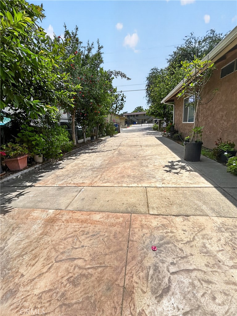 7451 Diamond
