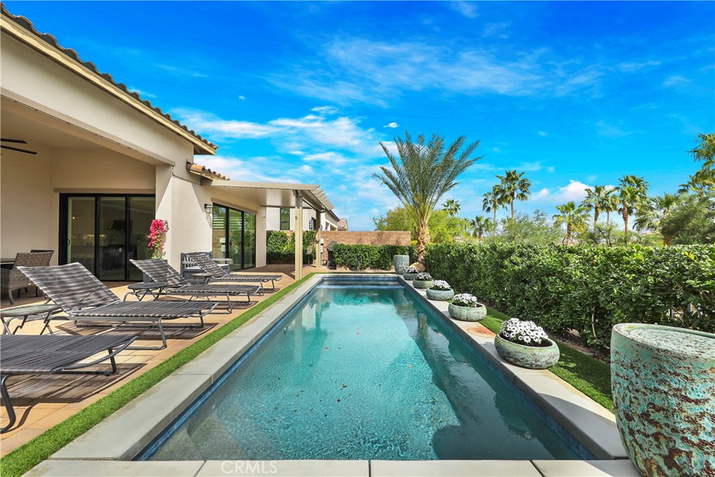 57910 Stone Creek Trail W