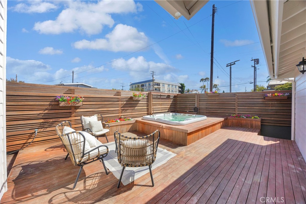 5894 E Appian