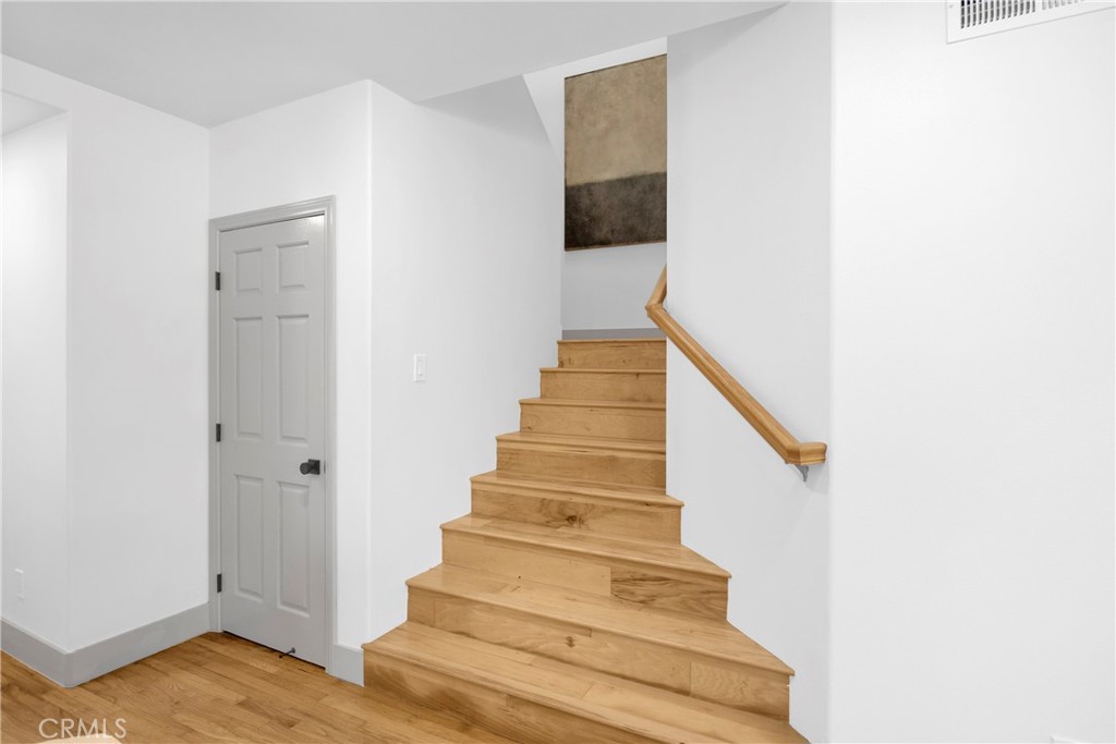 5894 E Appian