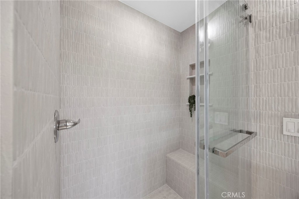5894 E Appian