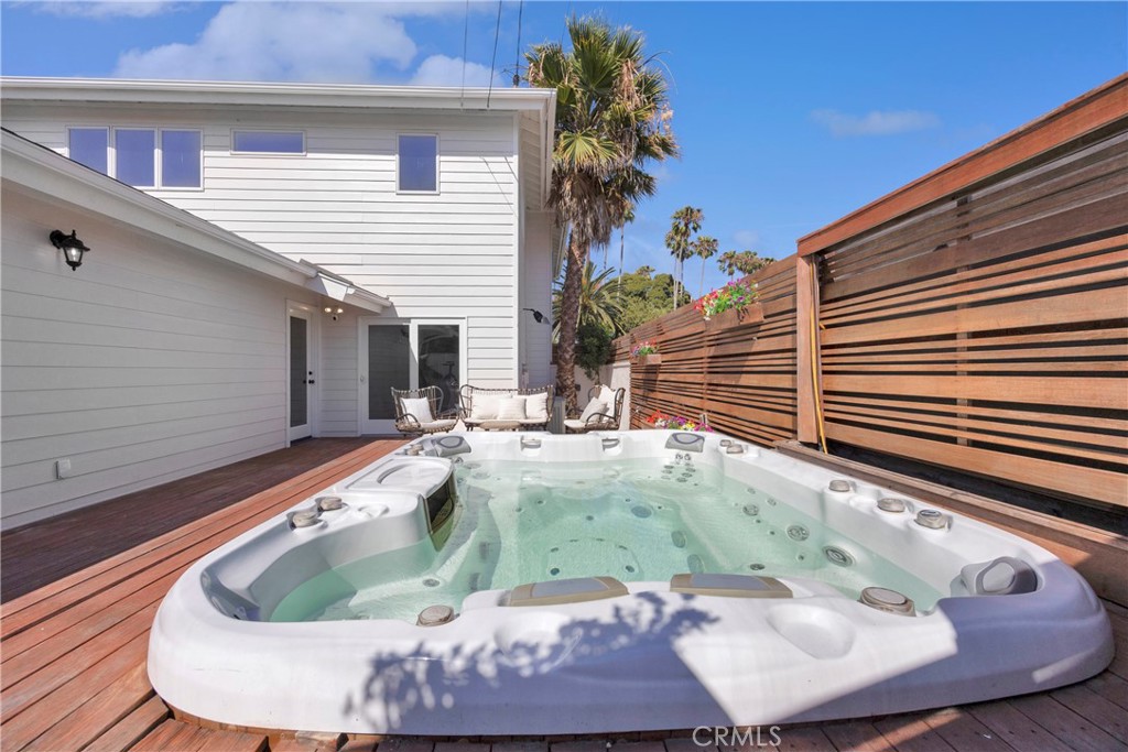 5894 E Appian