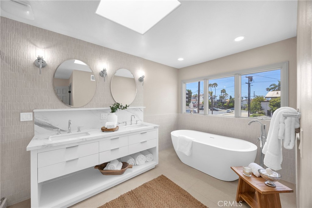 5894 E Appian