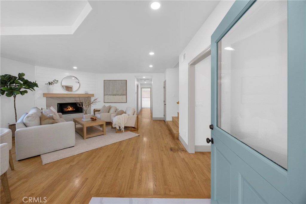 5894 E Appian