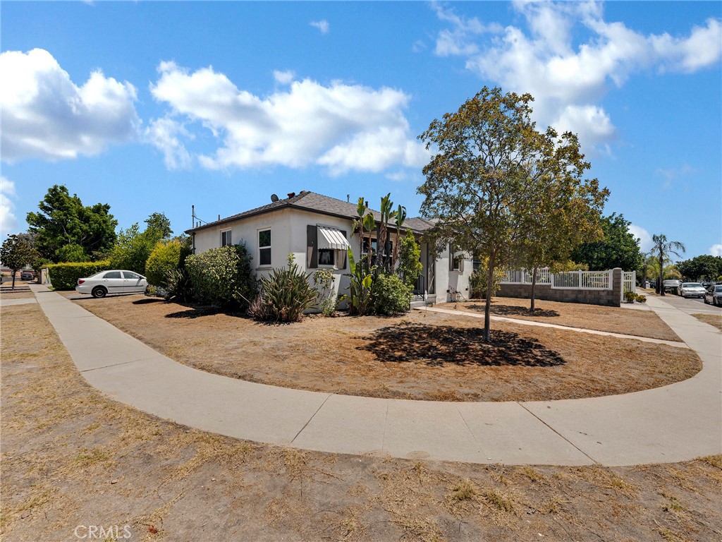8224 Wilkinson Avenue