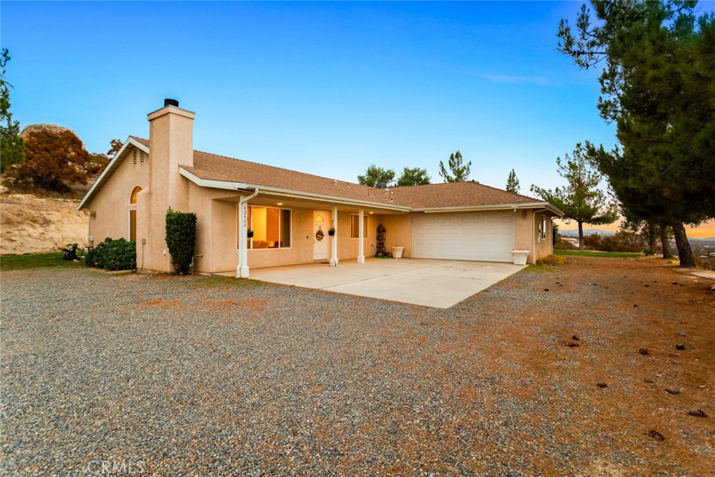 42400 Saddleback Drive
