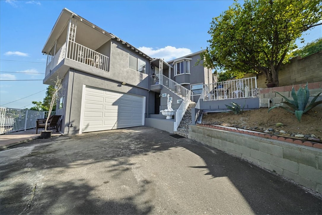 1745 College View Place