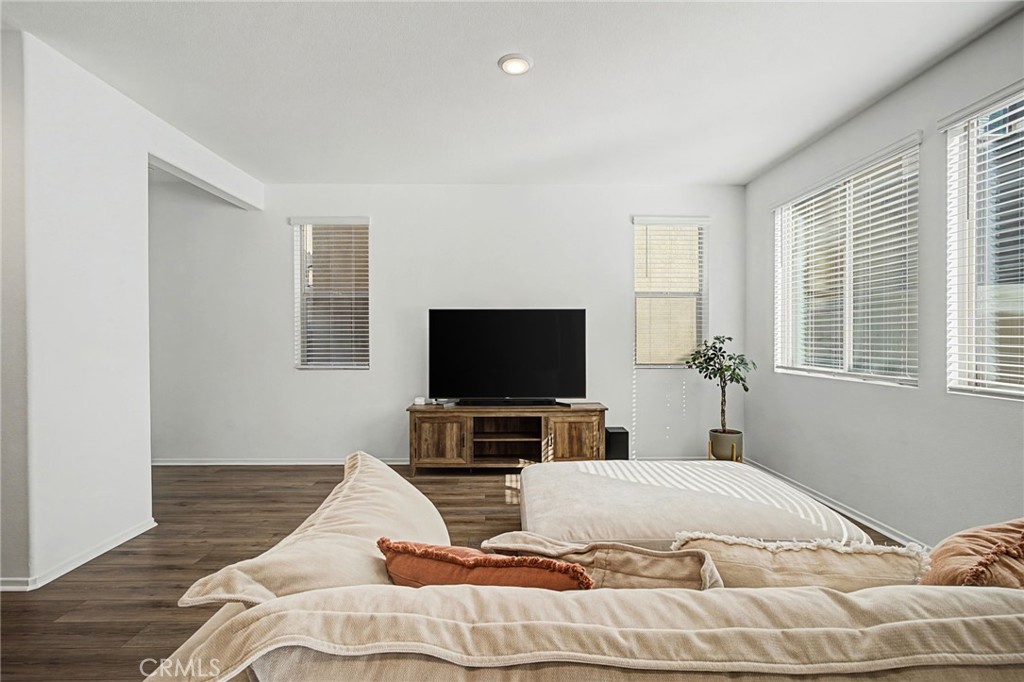 29330 Bovenzi Court