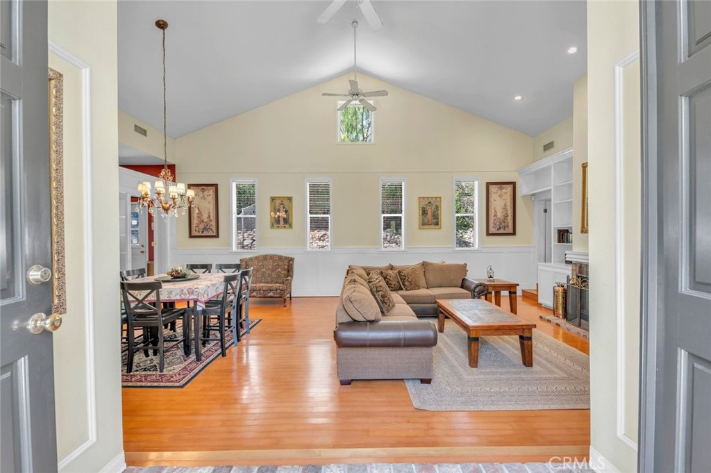 42761 Juniper