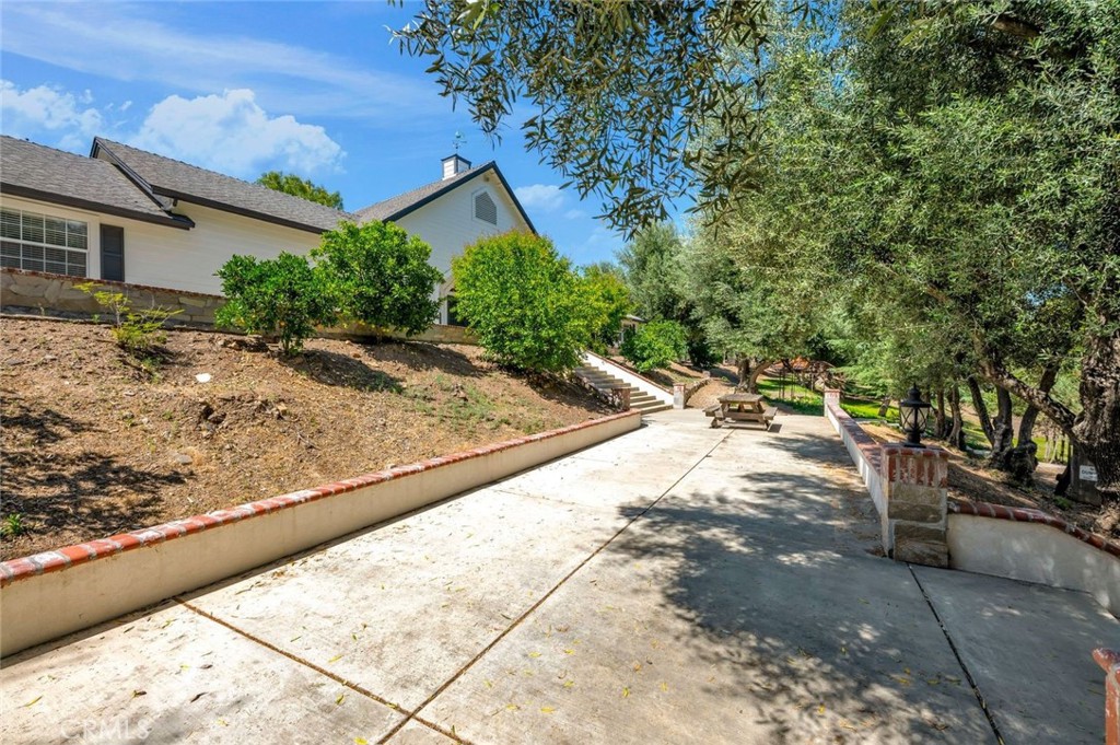 42761 Juniper
