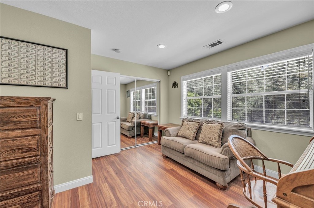 42761 Juniper