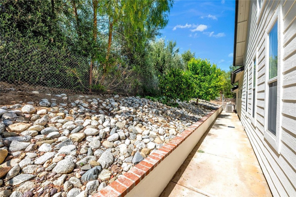 42761 Juniper