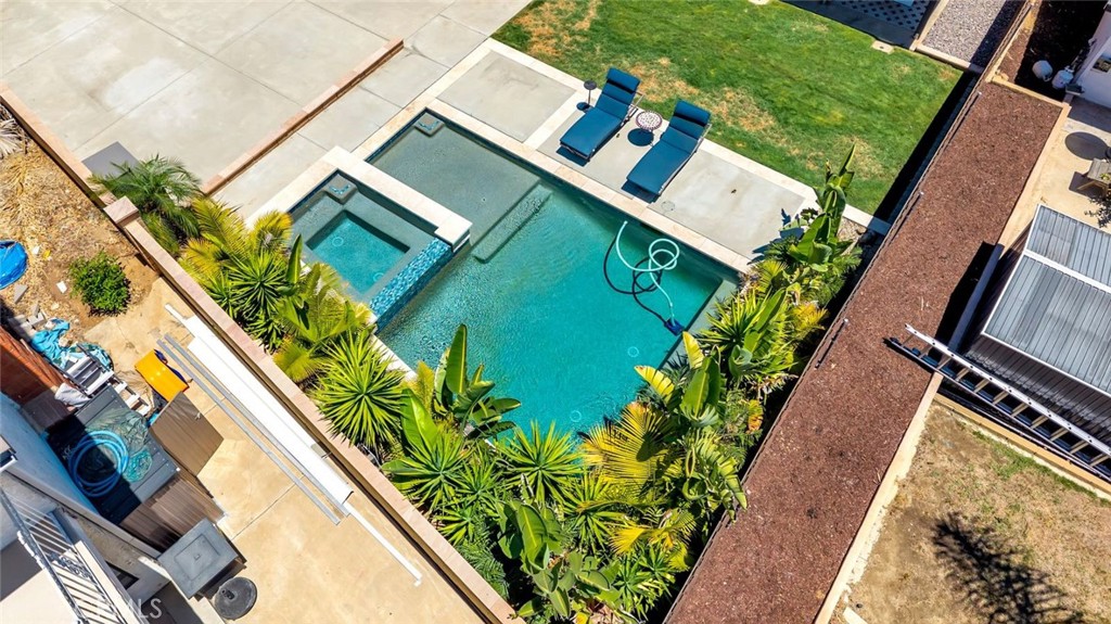 22511 Pin Tail Drive