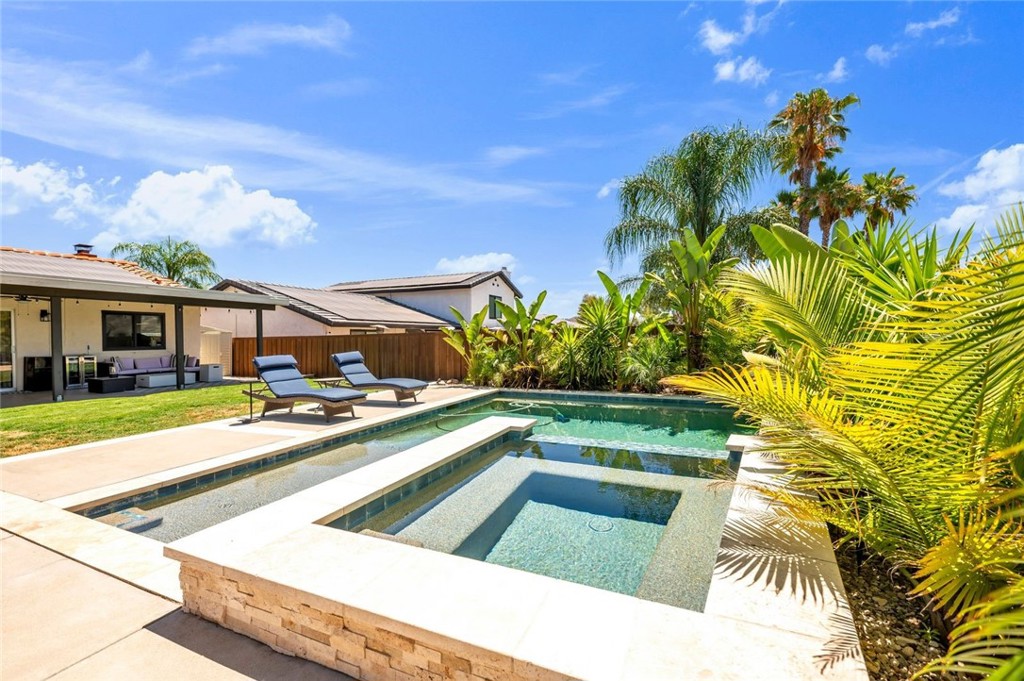 22511 Pin Tail Drive