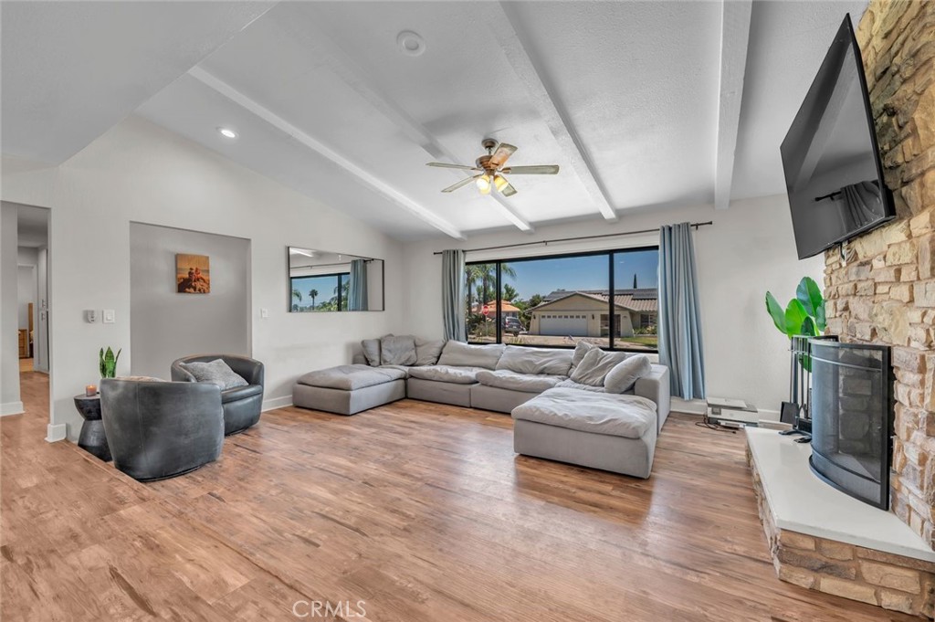 22511 Pin Tail Drive