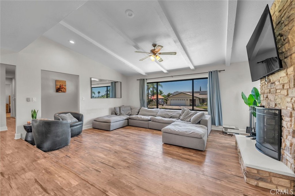 22511 Pin Tail Drive