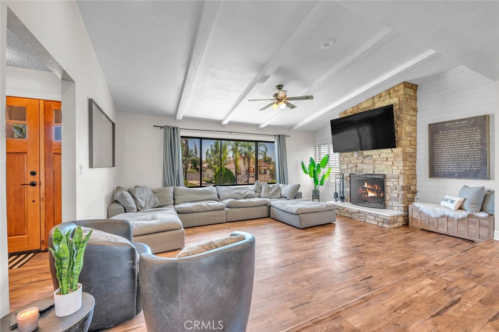 22511 Pin Tail Drive