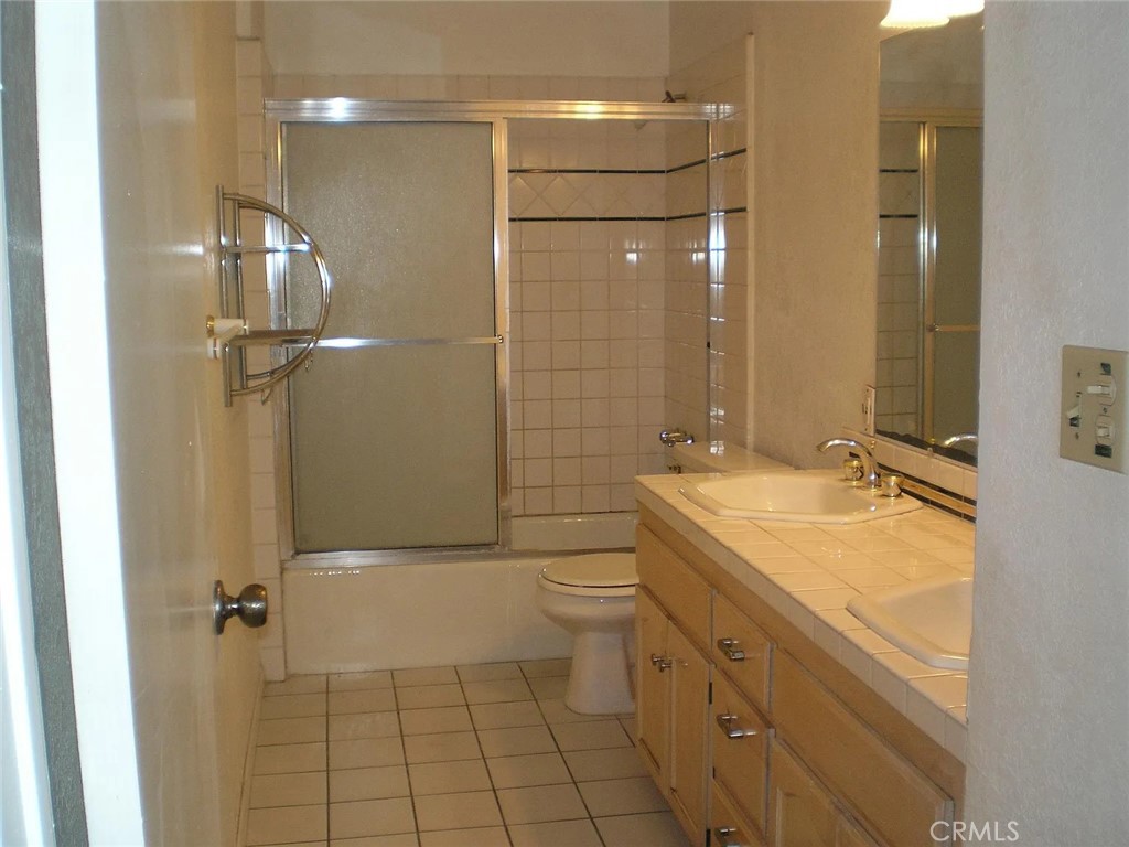4206 Hatfield