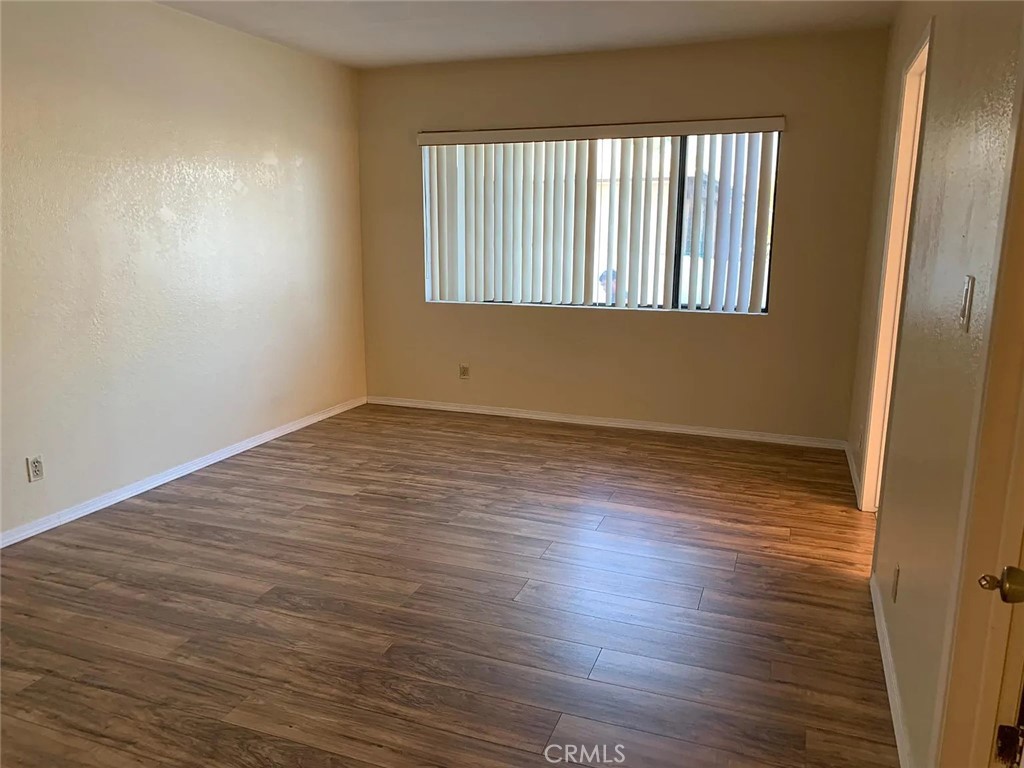 4206 Hatfield