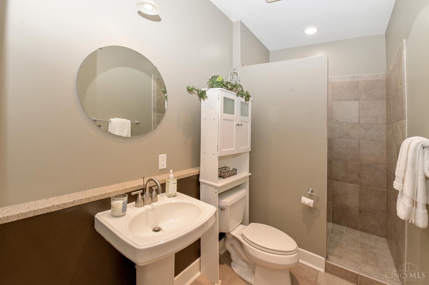 621 Main Street 2B