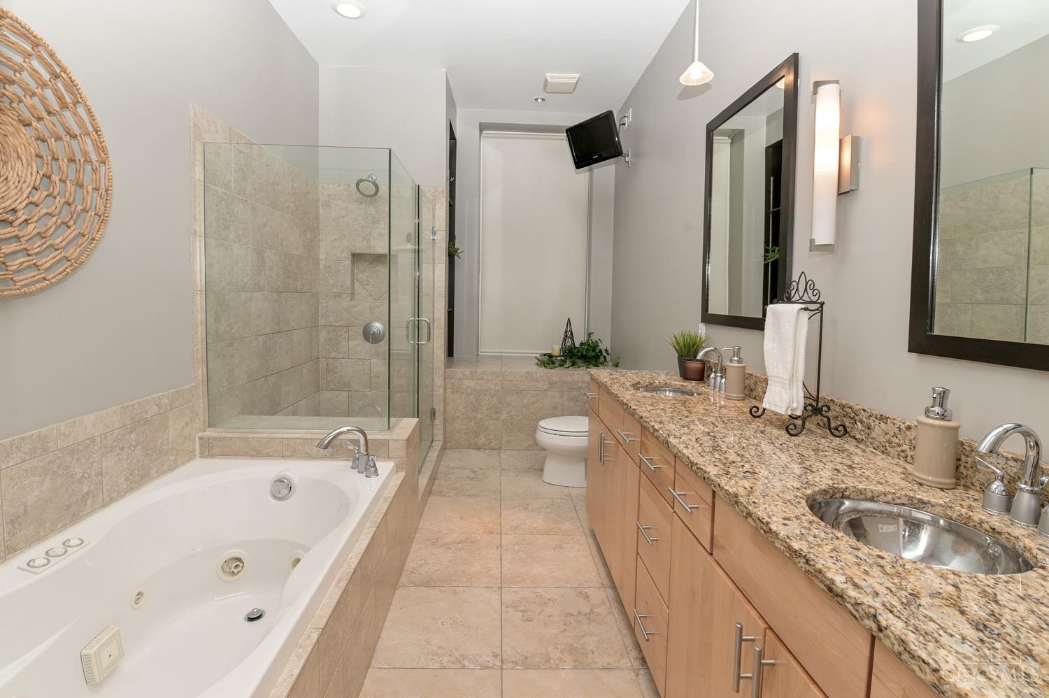 621 Main Street 2B