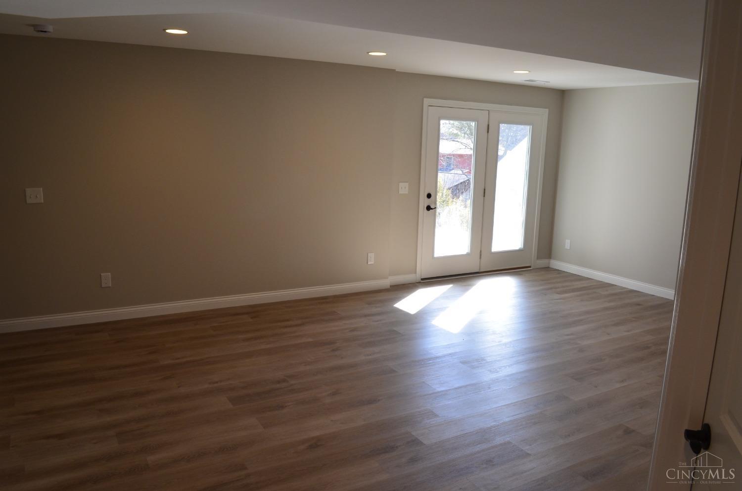 4 Peregrine Way