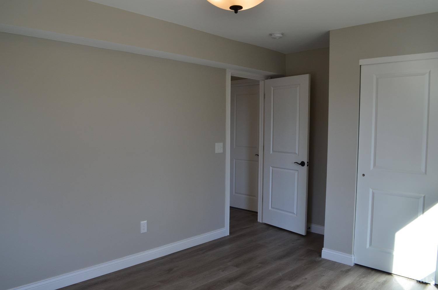 4 Peregrine Way