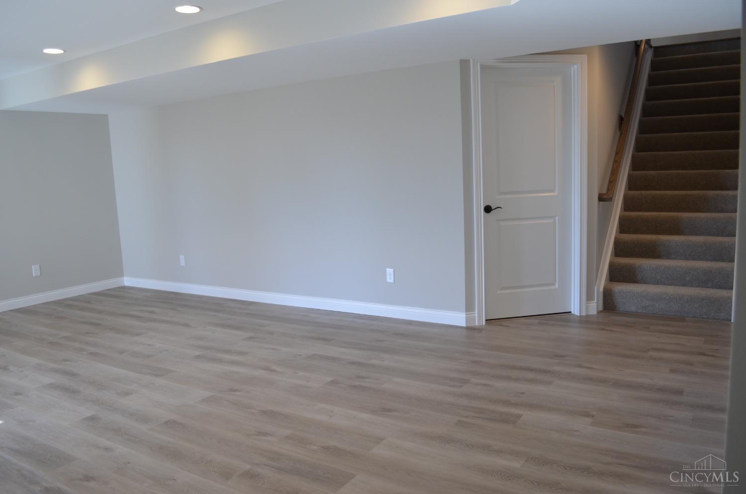 4 Peregrine Way