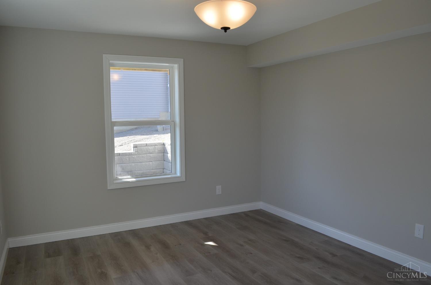 4 Peregrine Way