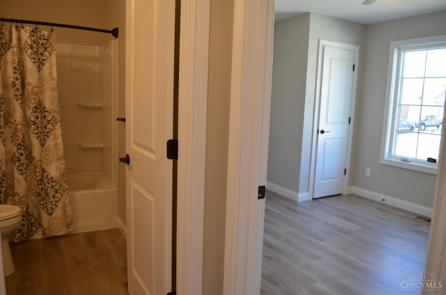 4 Peregrine Way