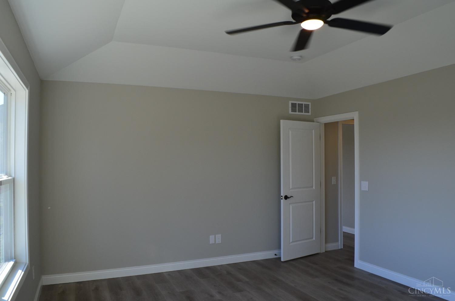 4 Peregrine Way