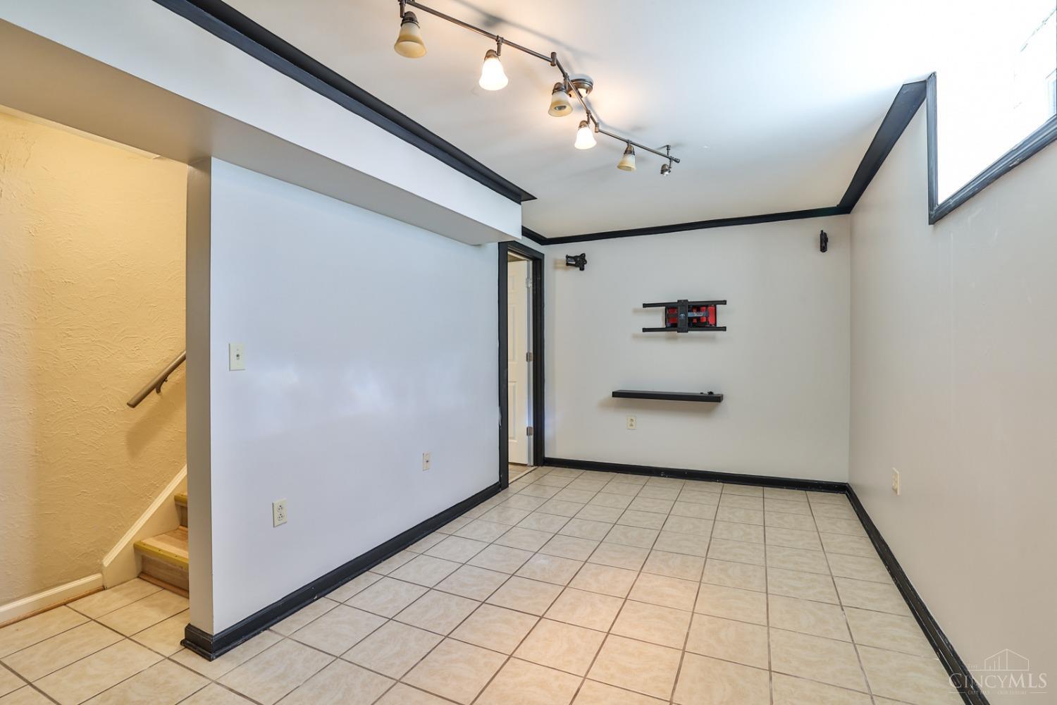 4110 Sherel Lane